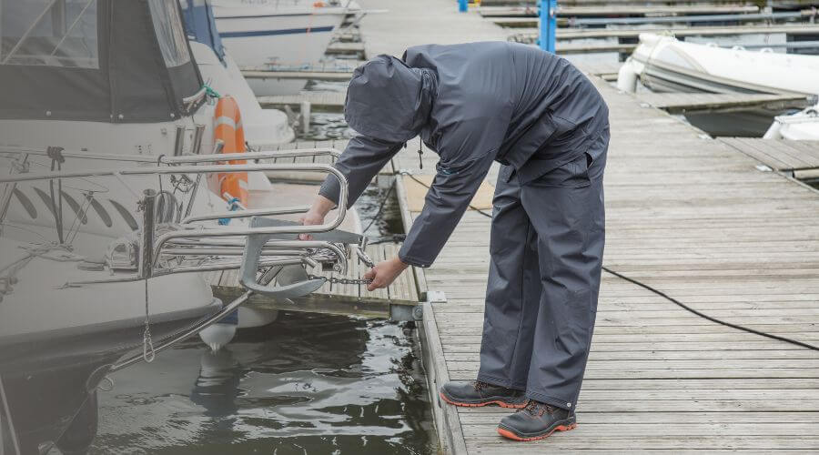 Why choose water damage restoration service for burst pipe water damage in Chicopee